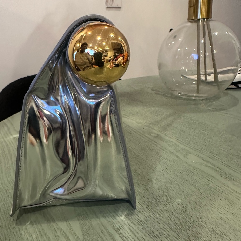 Jacquemus Le Rond Carre Silver Clutch - Picture 6 of 11